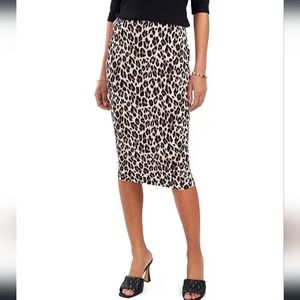 Vince CamutoLeopard Print Pull-On Midi Pencil Skirt sz Small